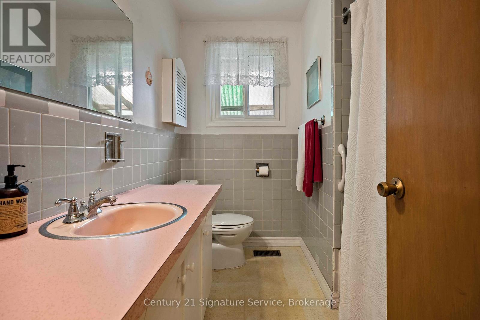 2150 Greenhurst Avenue, Mississauga, Ontario L4X 1J6 - Photo 16 - W13542372