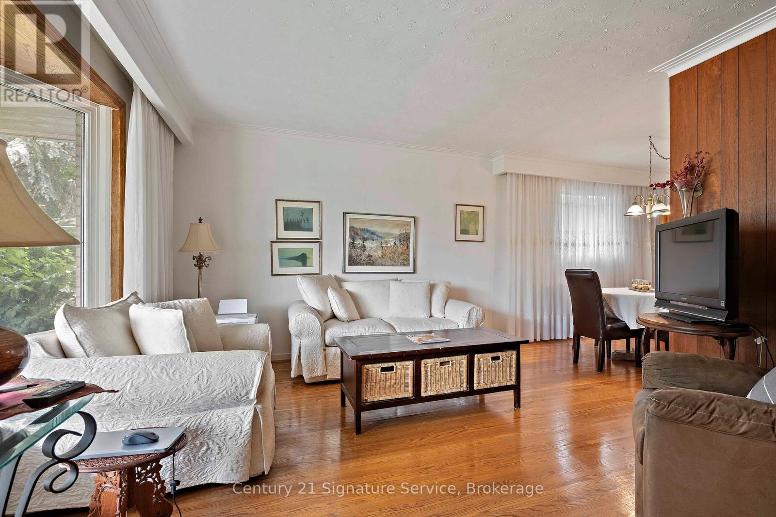 2150 Greenhurst Avenue, Mississauga, Ontario L4X 1J6 - Photo 4 - W13542372