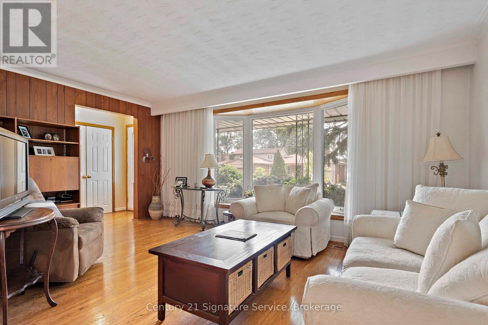 2150 Greenhurst Avenue, Mississauga, Ontario L4X 1J6 - Photo 5 - W13542372