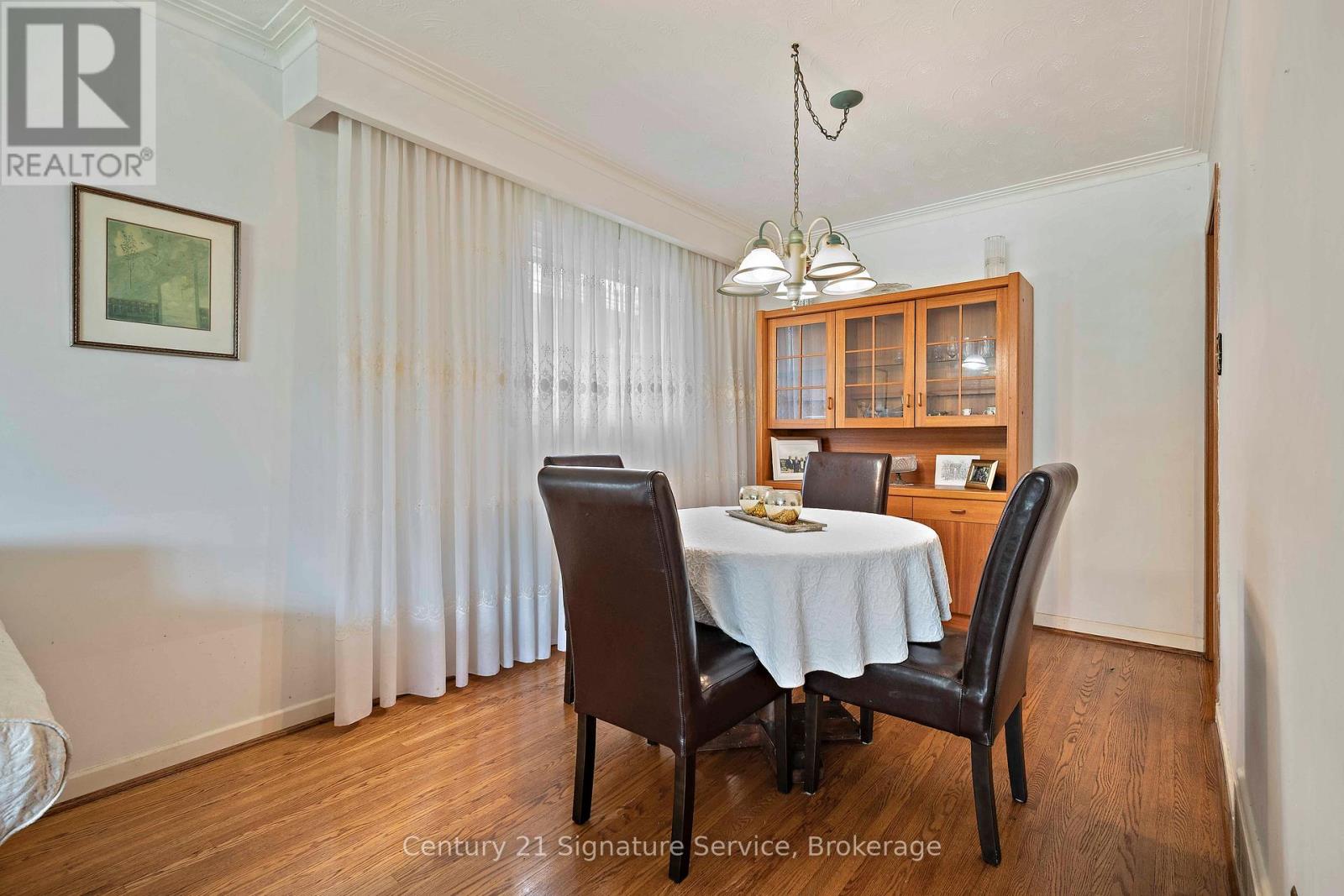 2150 Greenhurst Avenue, Mississauga, Ontario L4X 1J6 - Photo 8 - W13542372