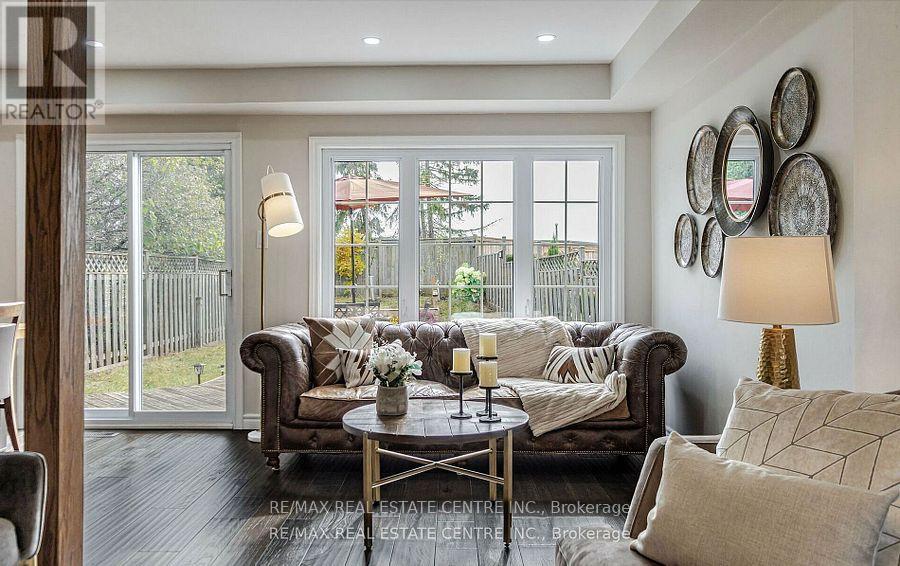 2046 Glenada Crescent, Oakville, Ontario  L6H 4M3 - Photo 14 - W13542522