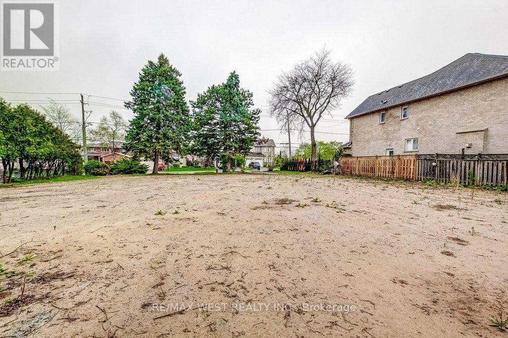 Part Lot 1 Fairview Road W, Mississauga, Ontario  L5B 1K7 - Photo 11 - W13542610