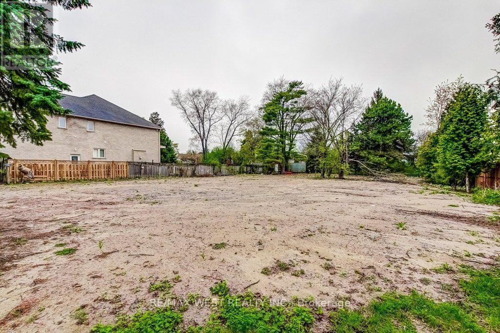 Part Lot 1 Fairview Road W, Mississauga, Ontario  L5B 1K7 - Photo 7 - W13542610
