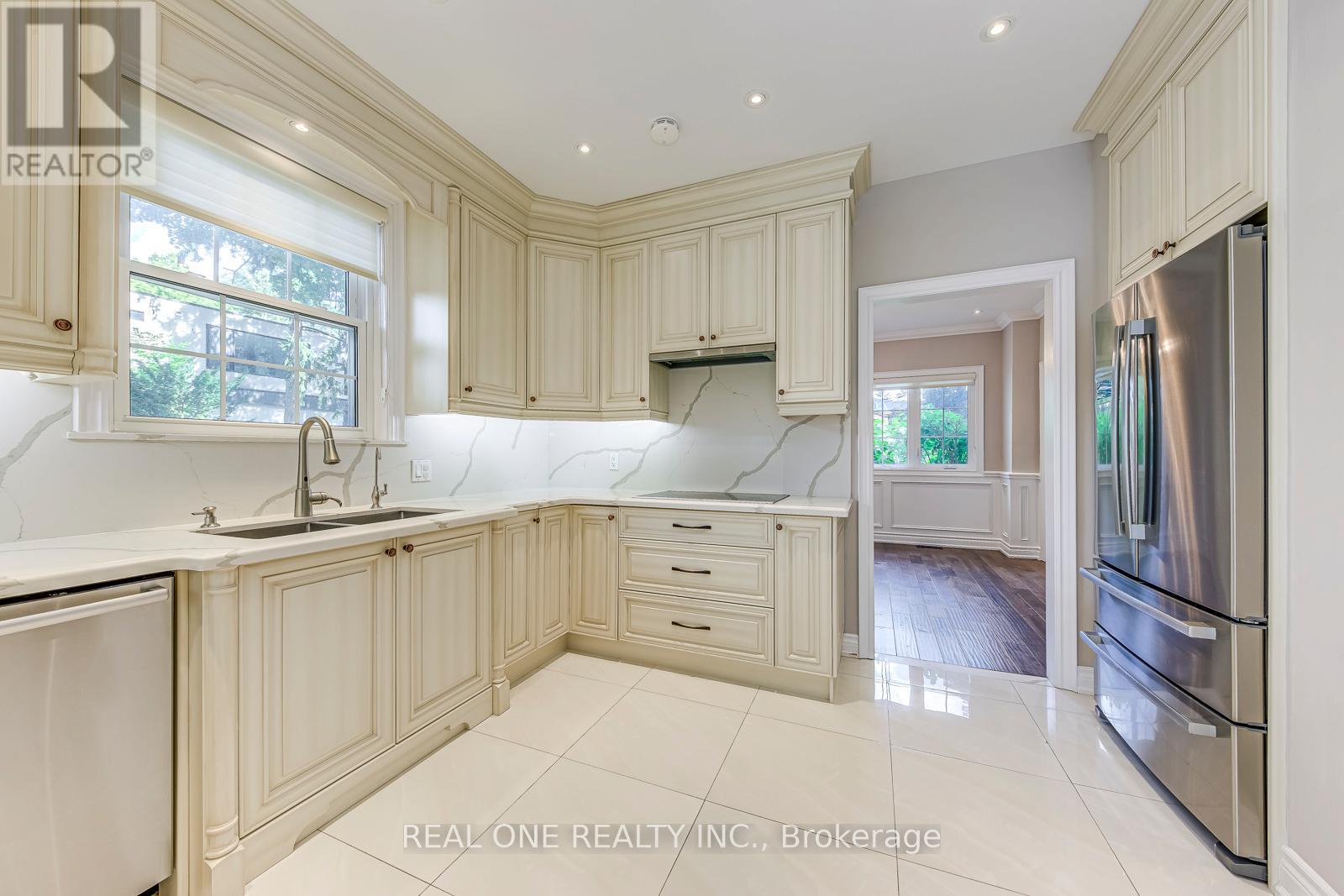 308 Morrison Road, Oakville, Ontario  L6J 4J9 - Photo 17 - W13542636