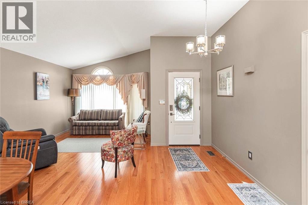 18 Maich Crescent, Brantford, Ontario  N3T 6P1 - Photo 5 - 40843294