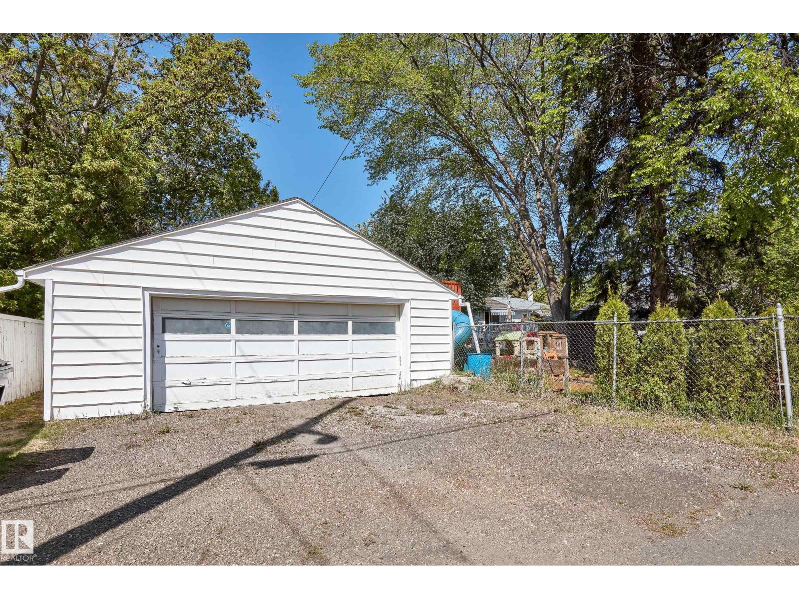 9717 143 St NW, Edmonton, Alberta  T5N 2R3 - Photo 40 - E4497800