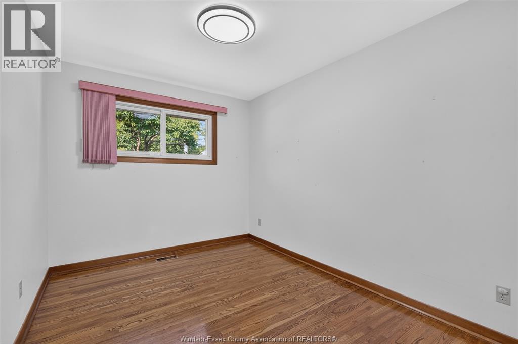 4018 Casgrain, Windsor, Ontario  N9G 2A5 - Photo 14 - 26016494