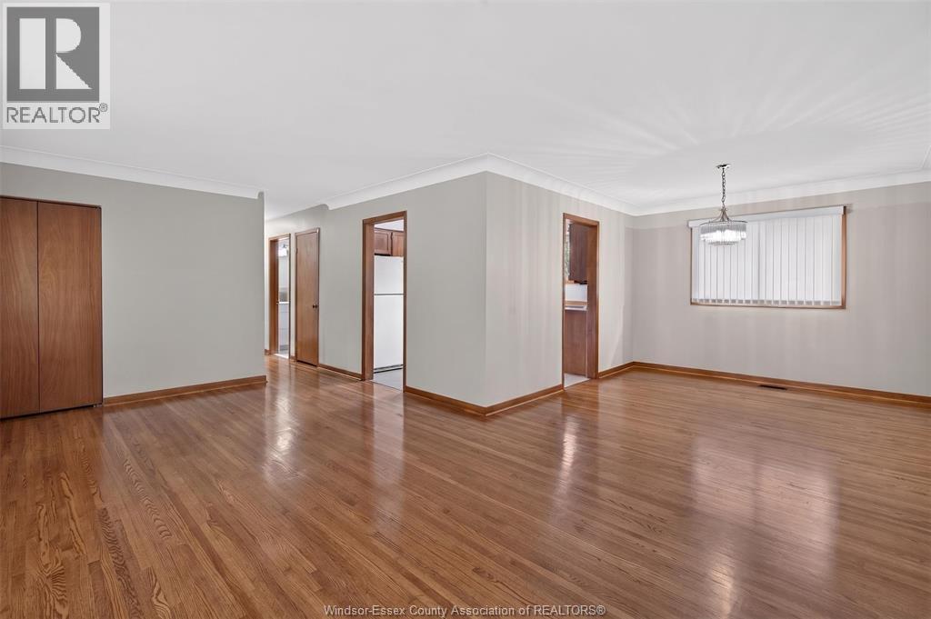 4018 Casgrain, Windsor, Ontario  N9G 2A5 - Photo 6 - 26016494