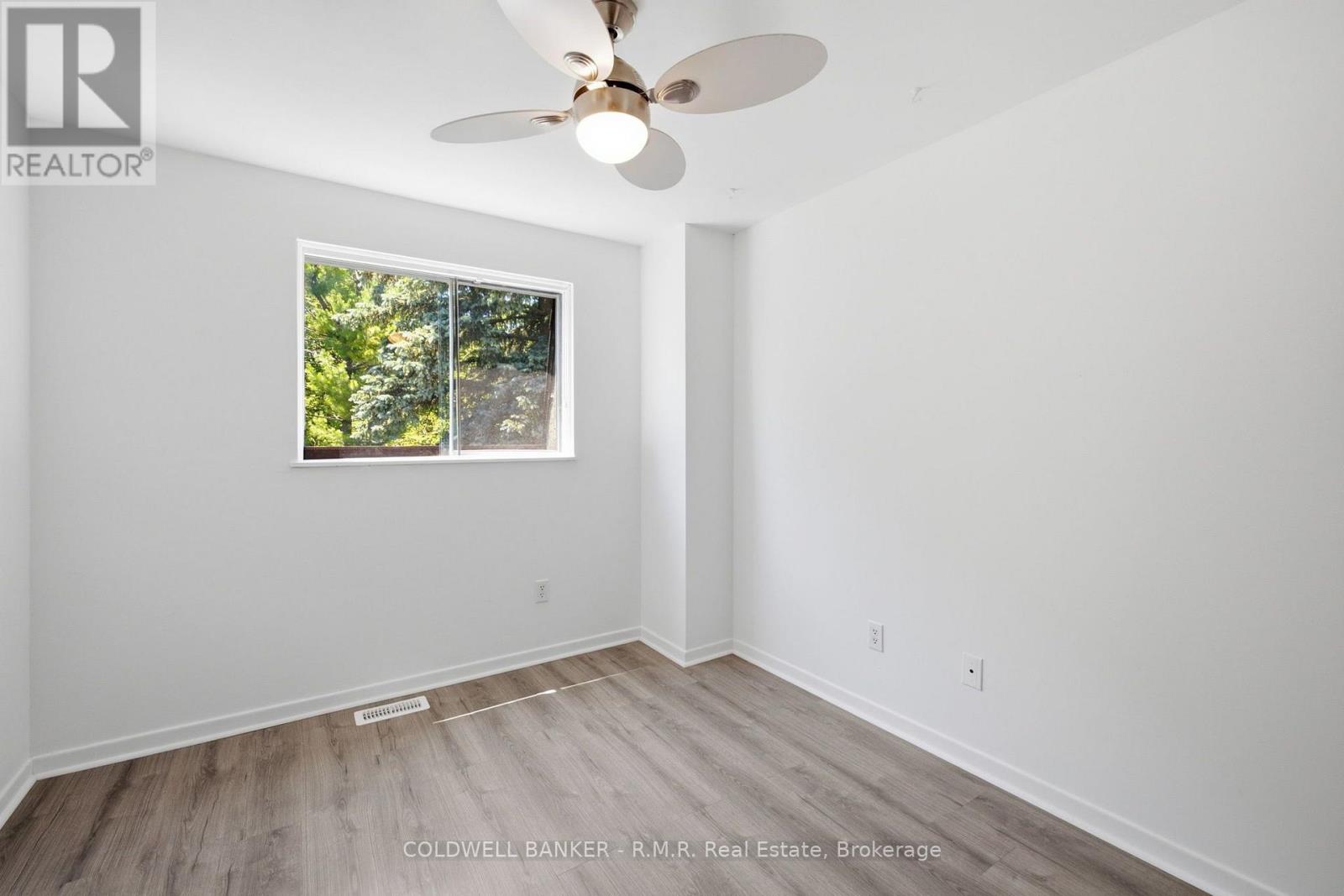 358 Camelot Court, Oshawa, Ontario  L1G 6P7 - Photo 35 - E13542402