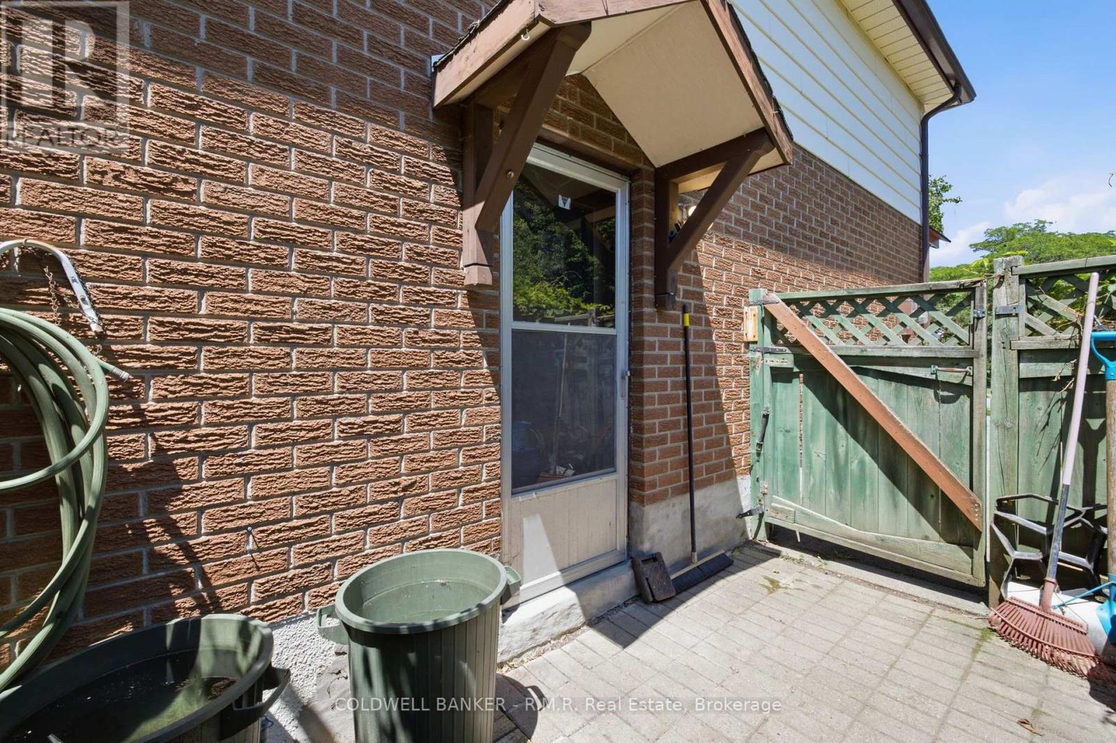 358 Camelot Court, Oshawa, Ontario  L1G 6P7 - Photo 7 - E13542402