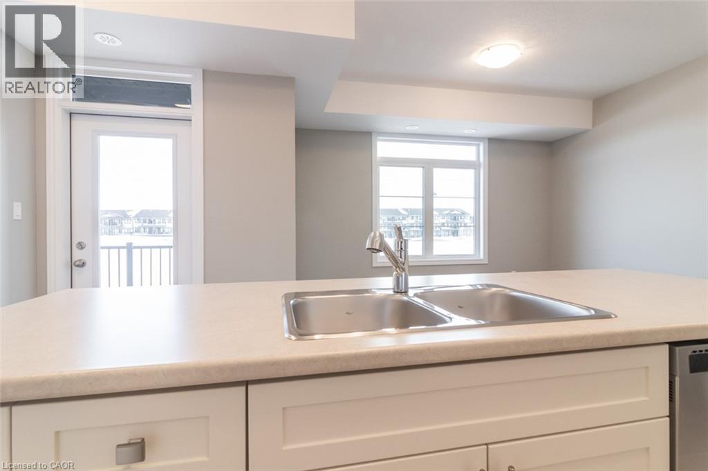 176 Oat Lane, Kitchener, Ontario  N2R 0S8 - Photo 12 - 40846492