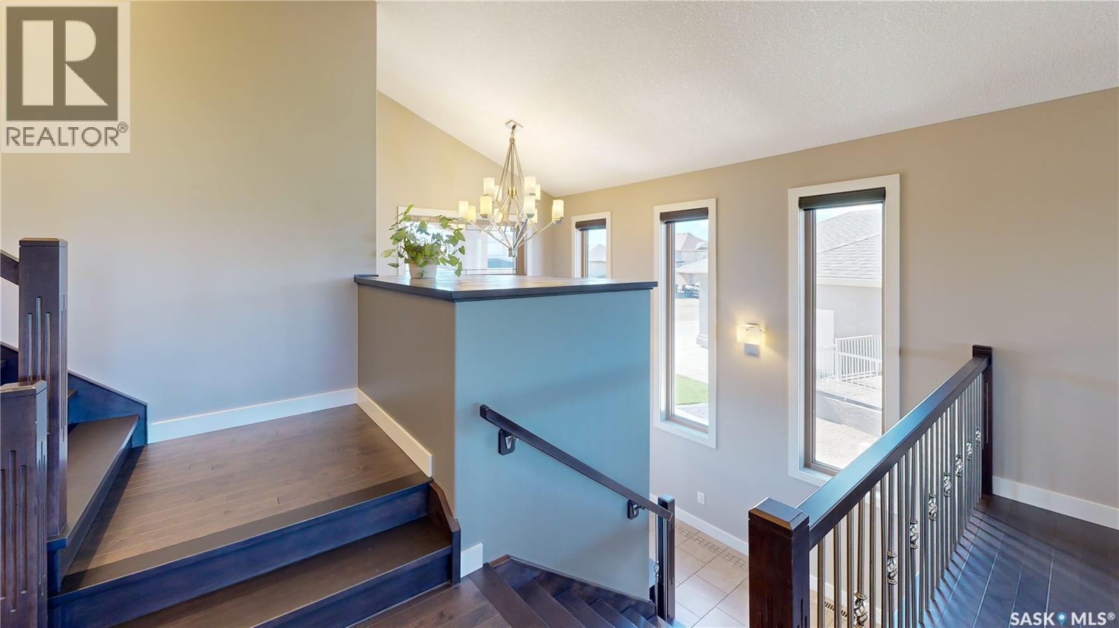 8095 Fairways West Drive, Regina, Saskatchewan  S4Y 0A4 - Photo 5 - SK042038