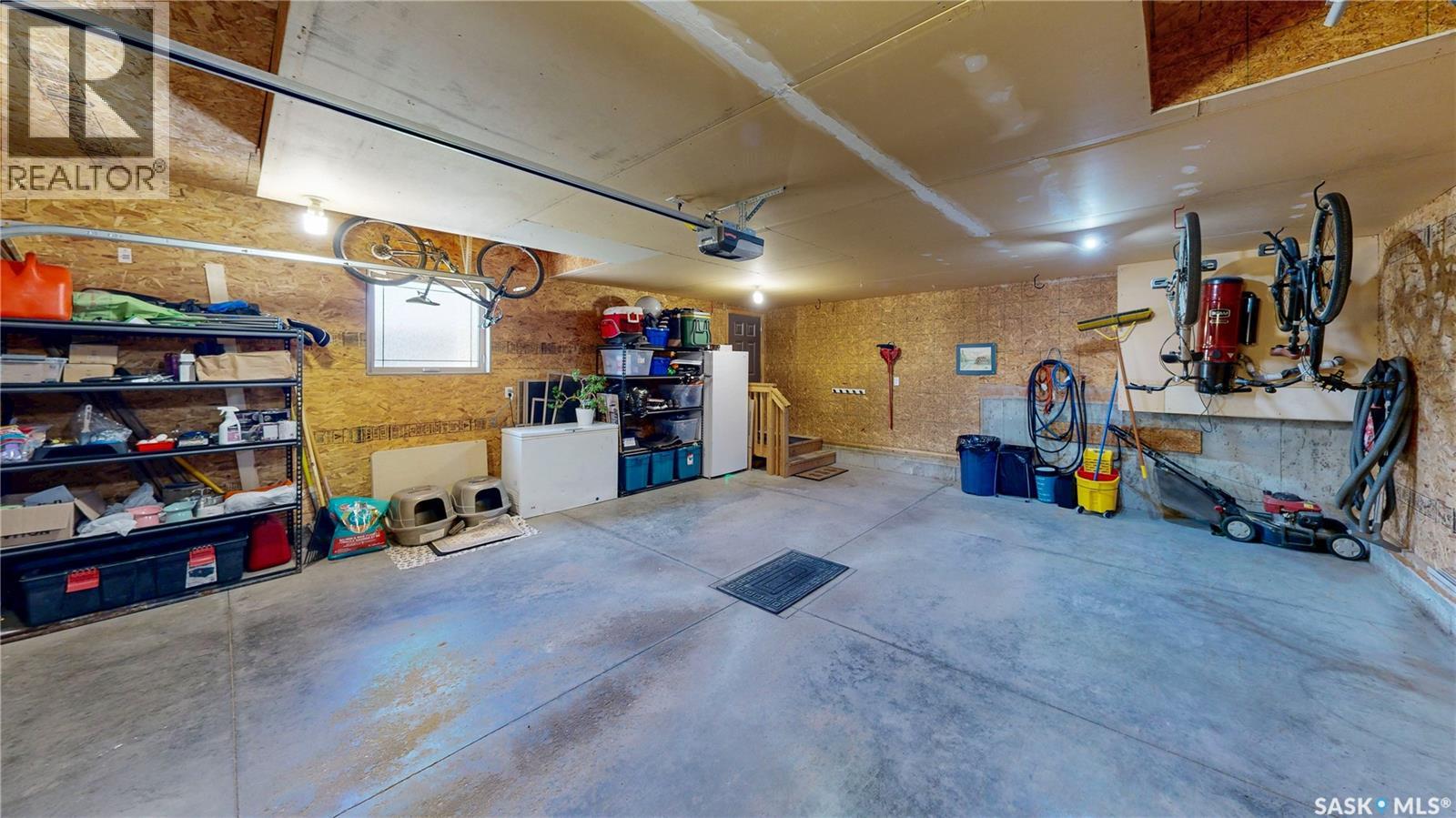 8095 Fairways West Drive, Regina, Saskatchewan  S4Y 0A4 - Photo 58 - SK042038