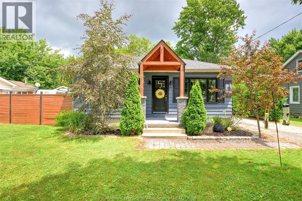 MLS# 26016489: 21 ELLA STREET South, Tilbury, Canada