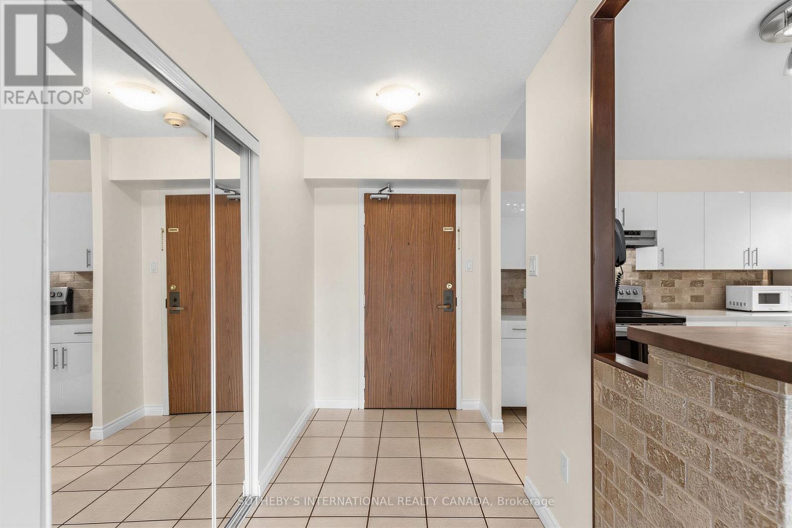 403 - 45 Carlton Street, Toronto, Ontario  M5B 2H9 - Photo 2 - C13542742