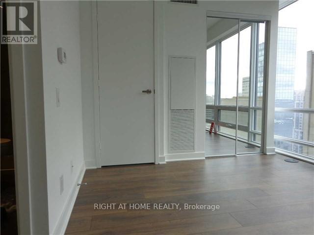 2604 - 15 Grenville Street, Toronto, Ontario  M4Y 0B9 - Photo 10 - C13542838