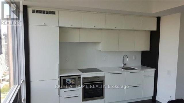 2604 - 15 Grenville Street, Toronto, Ontario  M4Y 0B9 - Photo 12 - C13542838