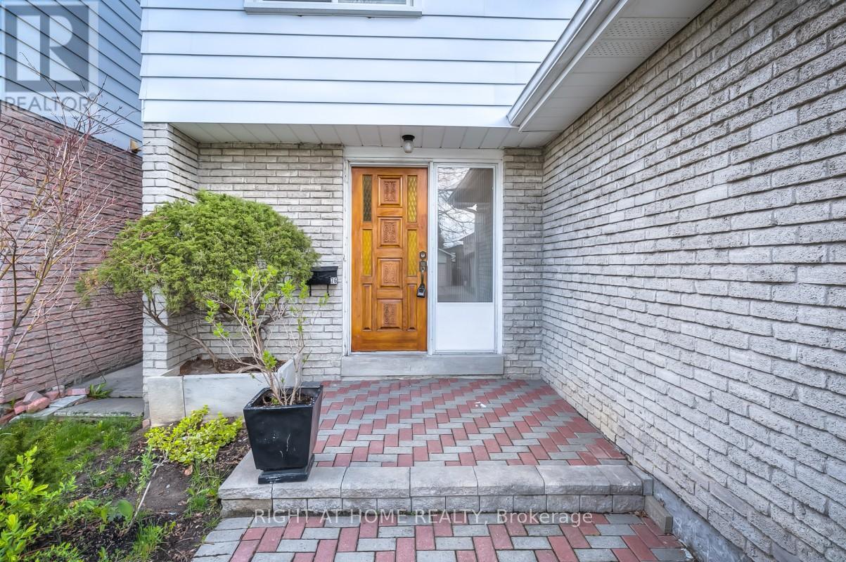 76 Ashridge Drive, Toronto, Ontario M1V 1P2 - Photo 2 - E13542706