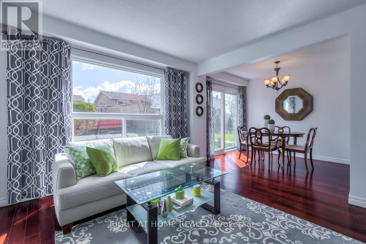 76 Ashridge Drive, Toronto, Ontario M1V 1P2 - Photo 4 - E13542706