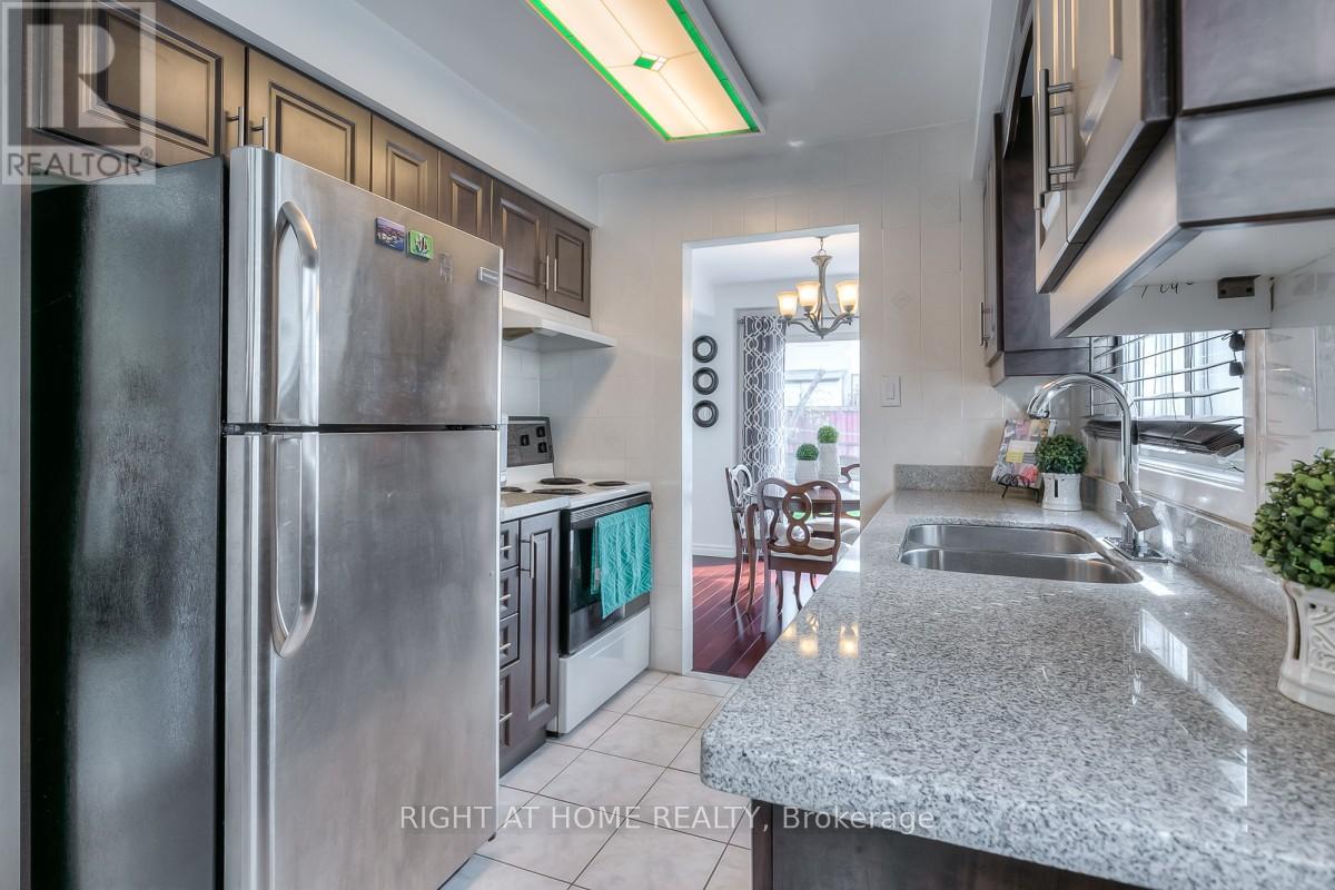 76 Ashridge Drive, Toronto, Ontario M1V 1P2 - Photo 9 - E13542706