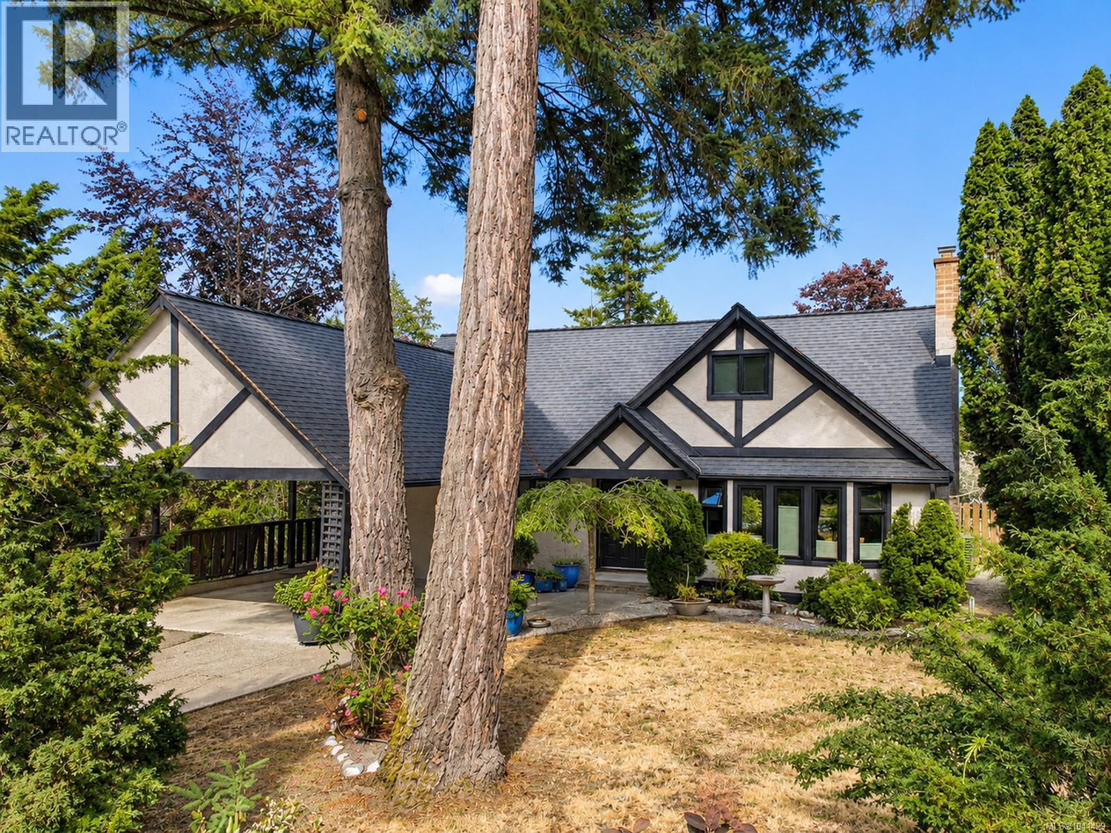 4651 Alder Glen Rd, Cowichan Bay