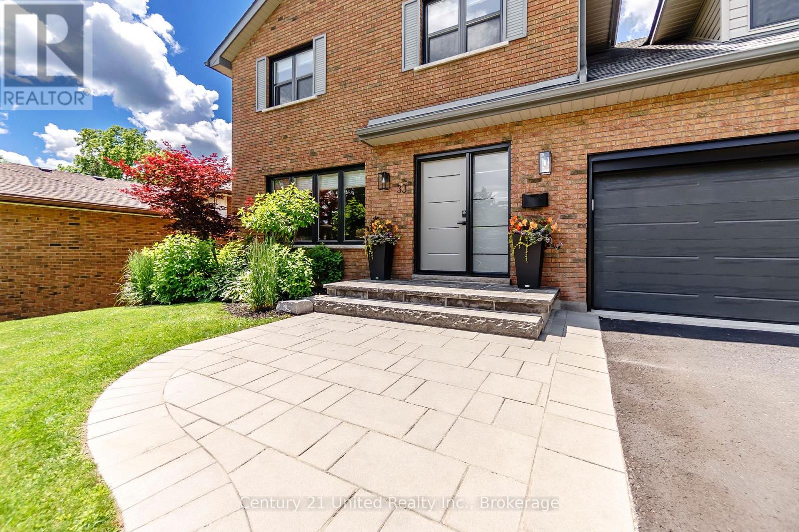 33 Oakwood Crescent, Peterborough, Ontario  K9J 1N2 - Photo 5 - X13542648