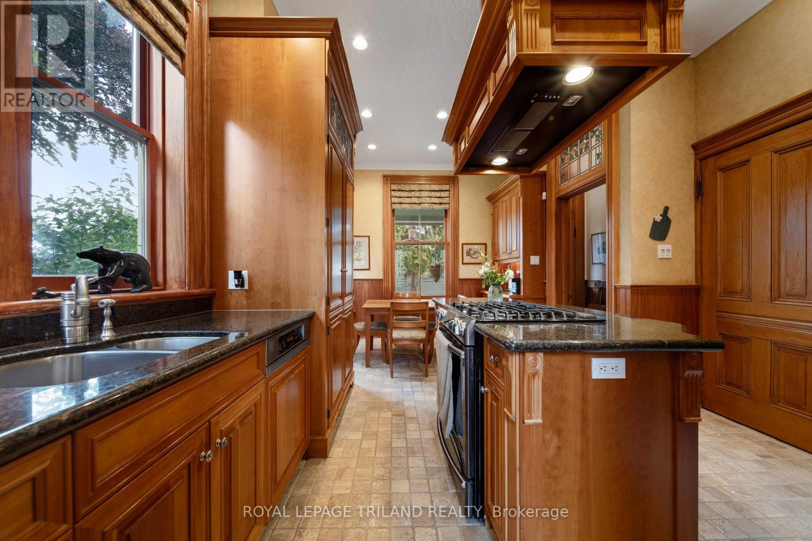 36 Grosvenor Street, London East, Ontario  N6A 1Y5 - Photo 18 - X13542702