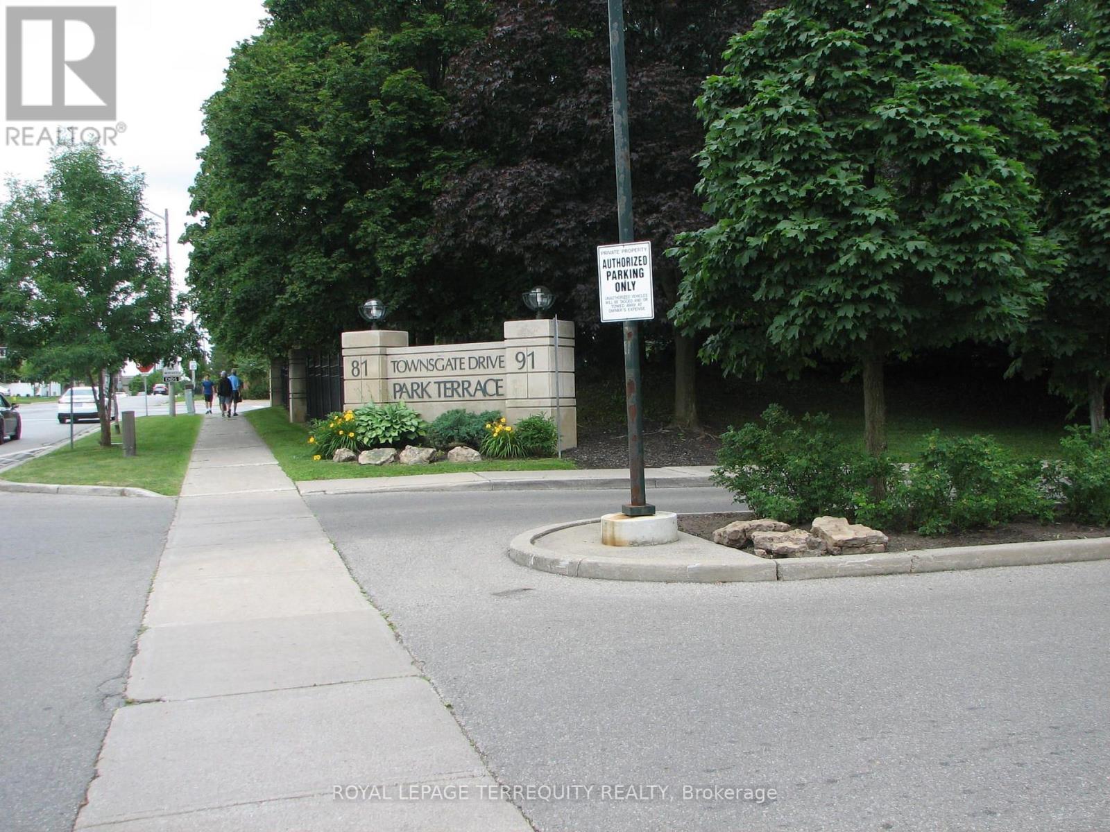 306 - 81 Townsgate Drive, Vaughan (Crestwood-Springfarm-Yorkhill), Ontario  L4J 8E6 - Photo 10 - N13542766
