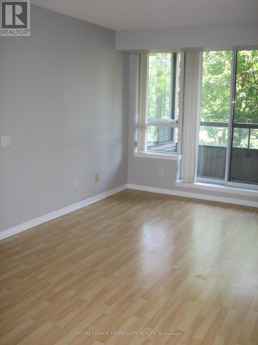 306 - 81 Townsgate Drive, Vaughan (Crestwood-Springfarm-Yorkhill), Ontario  L4J 8E6 - Photo 3 - N13542766
