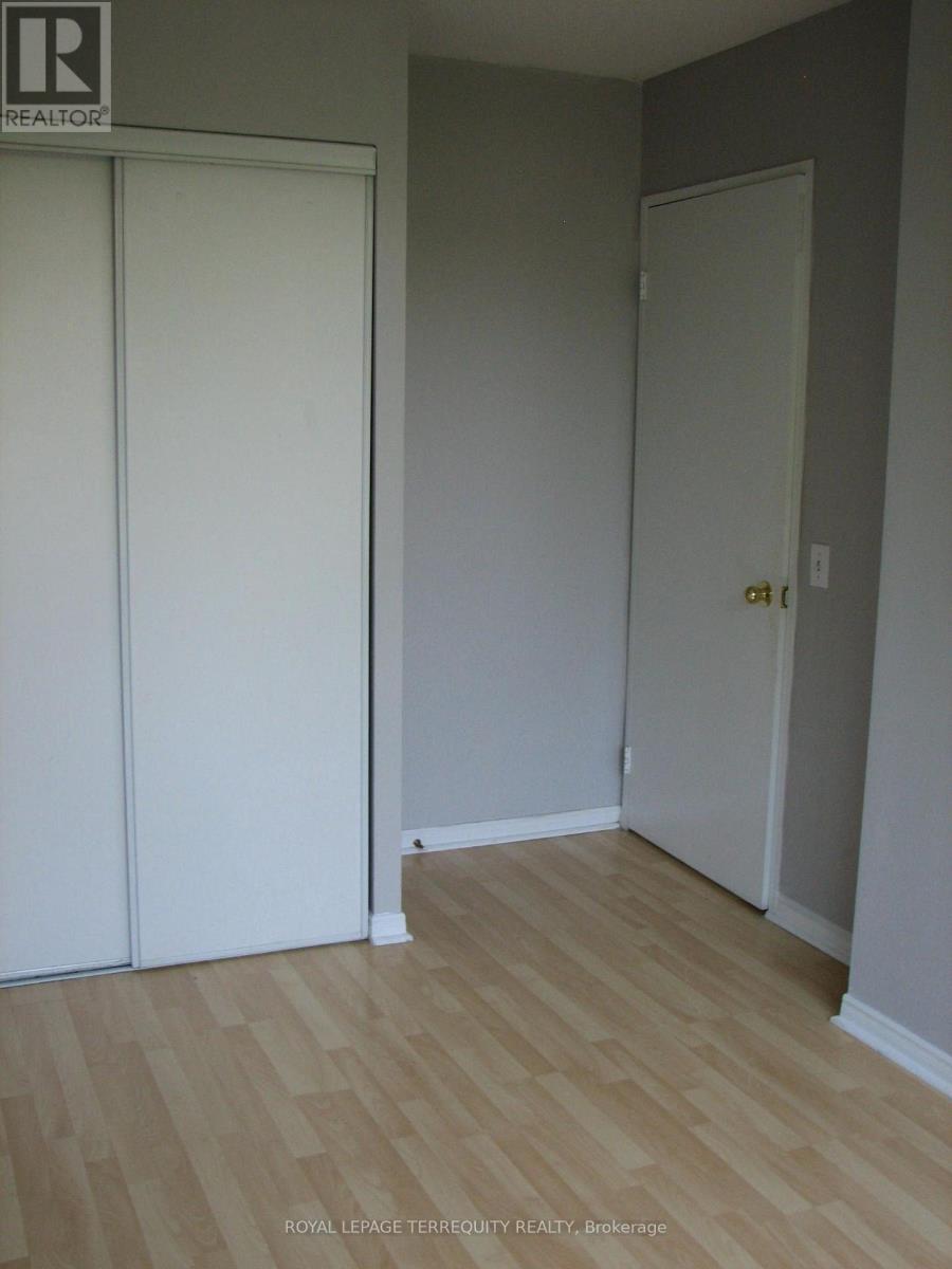 306 - 81 Townsgate Drive, Vaughan (Crestwood-Springfarm-Yorkhill), Ontario  L4J 8E6 - Photo 5 - N13542766