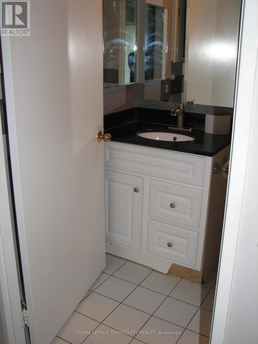 306 - 81 Townsgate Drive, Vaughan (Crestwood-Springfarm-Yorkhill), Ontario  L4J 8E6 - Photo 7 - N13542766