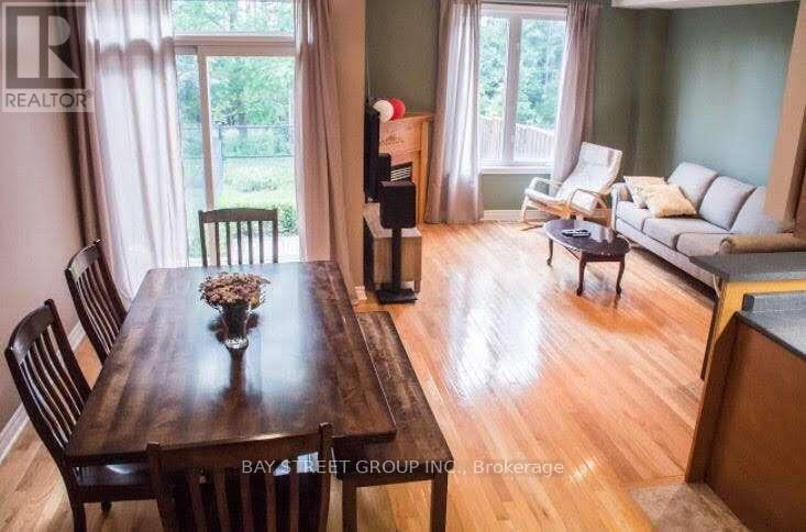 4 Williams Street, Markham, Ontario  L6C 0C2 - Photo 2 - N13542852