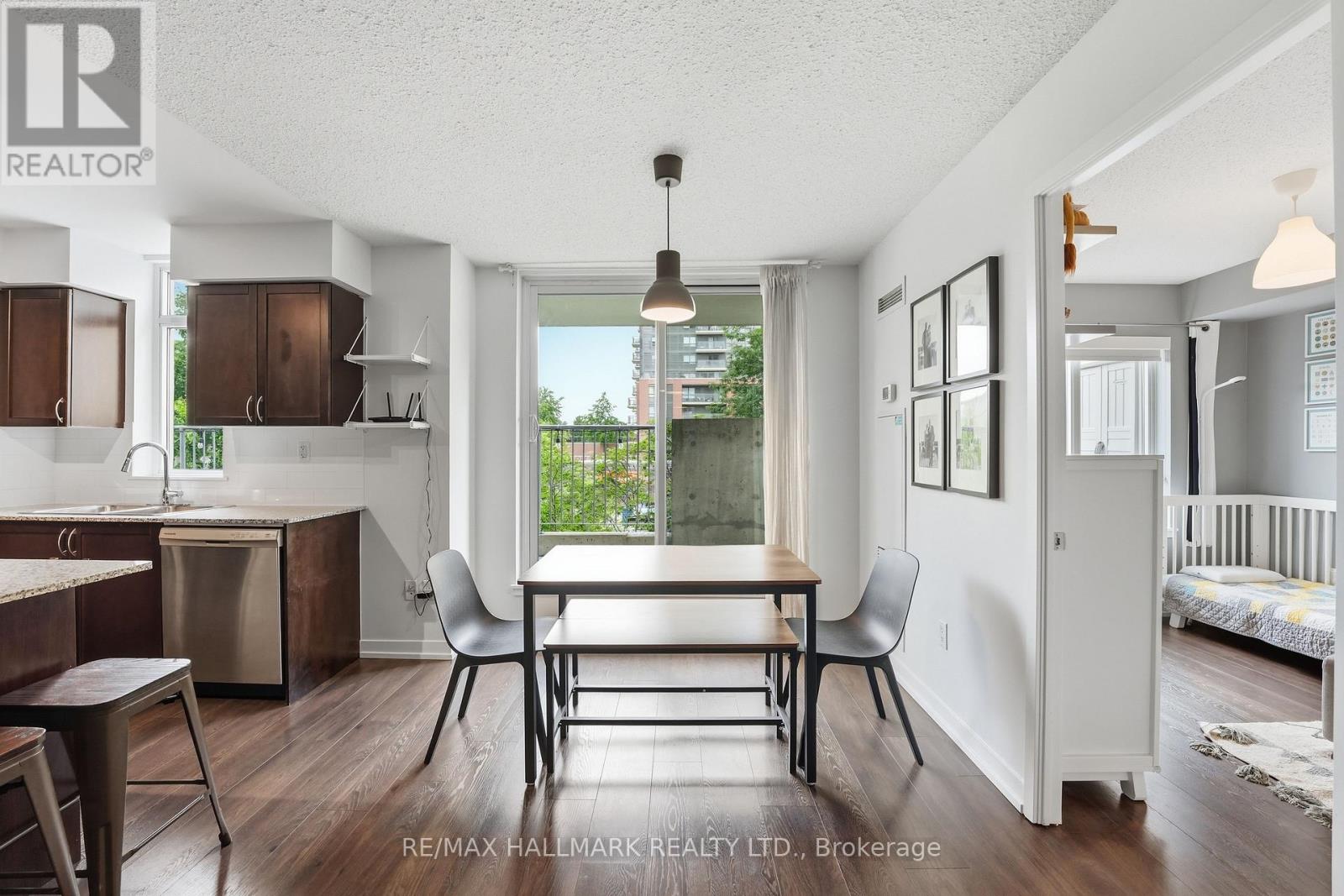 118 - 816 Lansdowne Avenue, Toronto, Ontario  M6H 4K6 - Photo 5 - W13542458