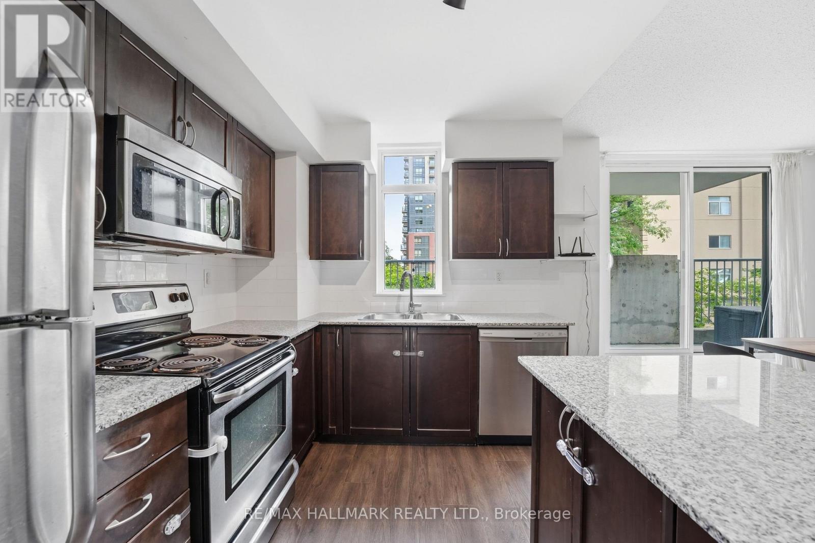 118 - 816 Lansdowne Avenue, Toronto, Ontario  M6H 4K6 - Photo 6 - W13542458