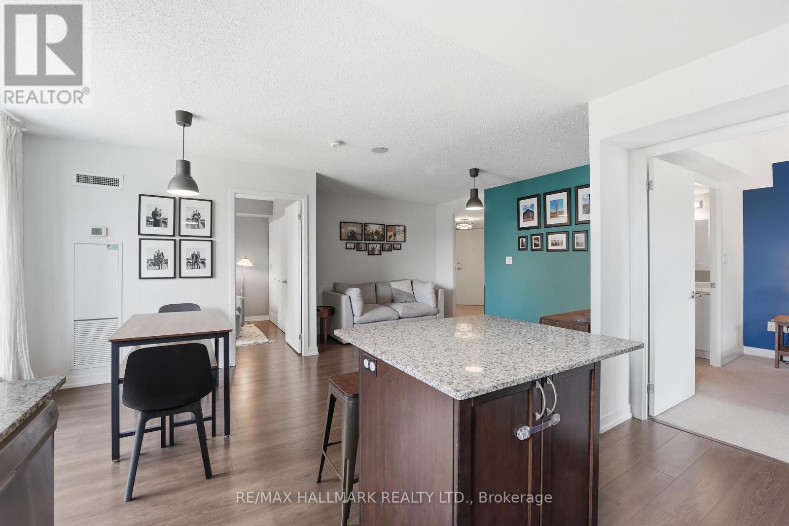 118 - 816 Lansdowne Avenue, Toronto, Ontario  M6H 4K6 - Photo 4 - W13542458