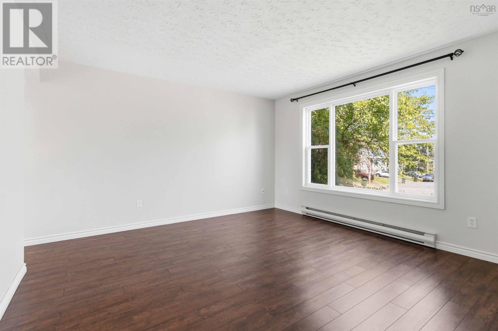 23 Roseway Court, Dartmouth, Nova Scotia B2W 5P5 - Photo 6 - 202617017