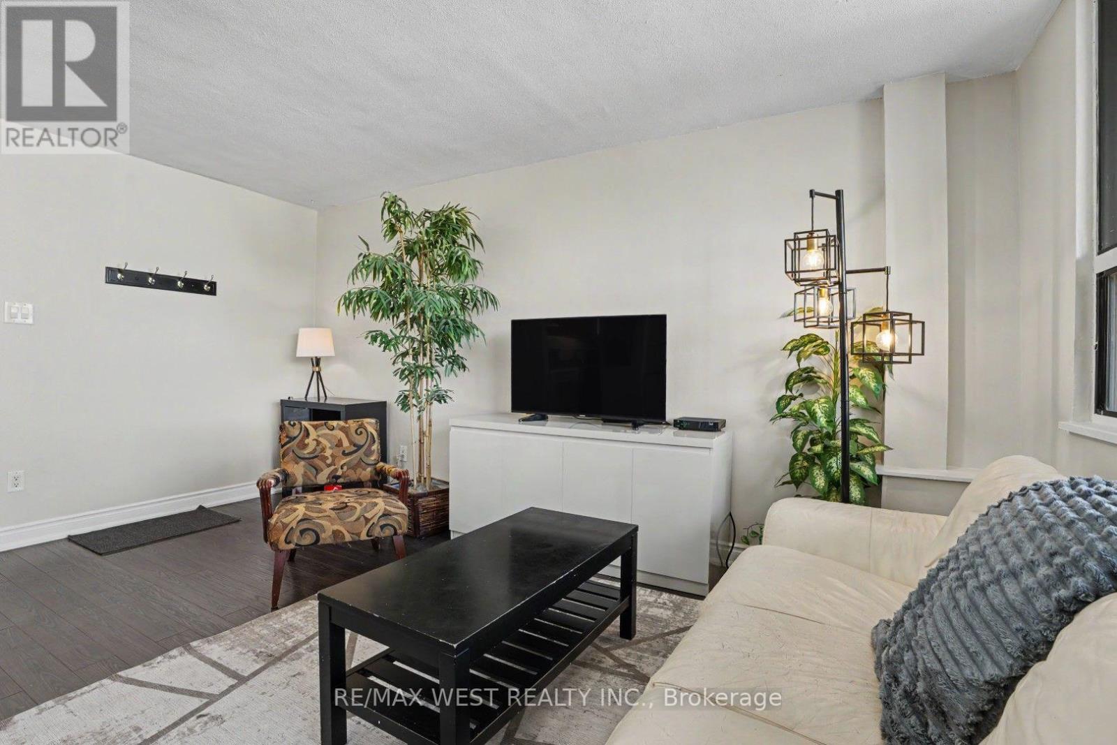 807 - 15 Nicklaus Drive, Hamilton, Ontario  L8K 5J5 - Photo 5 - X13542740
