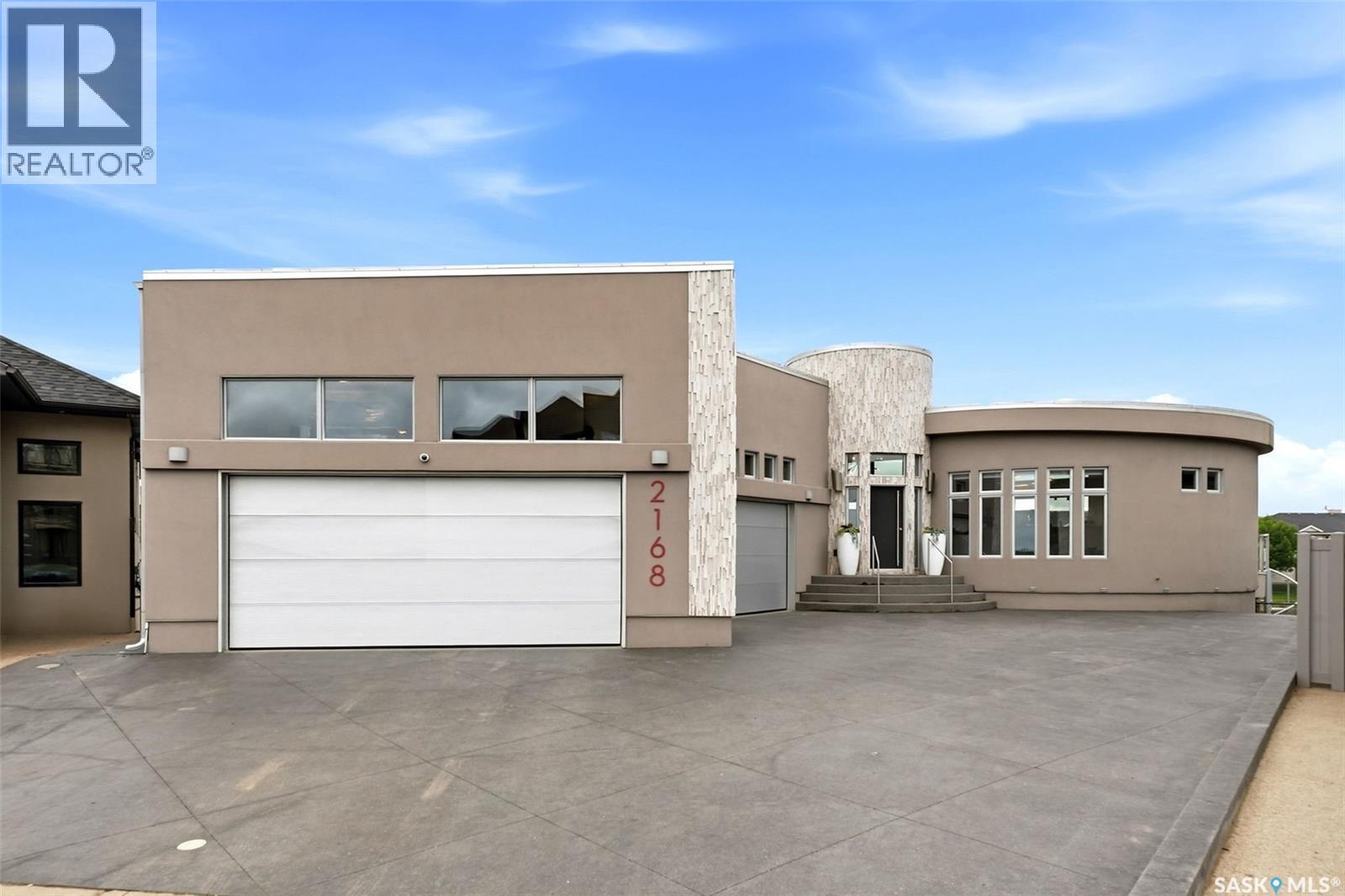 2168 Riverbend Cove, Regina, Saskatchewan  S4V 1R8 - Photo 2 - SK041790