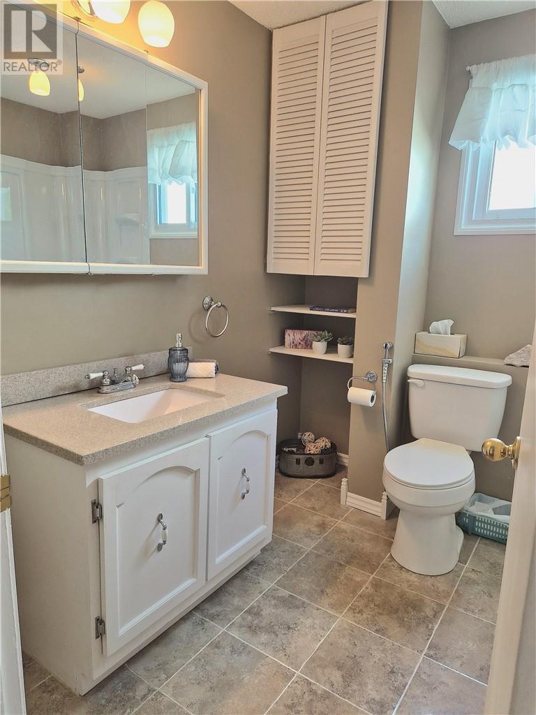1705 Gemmel Street, Greater Sudbury, Ontario  P3A 1H5 - Photo 11 - 2128751