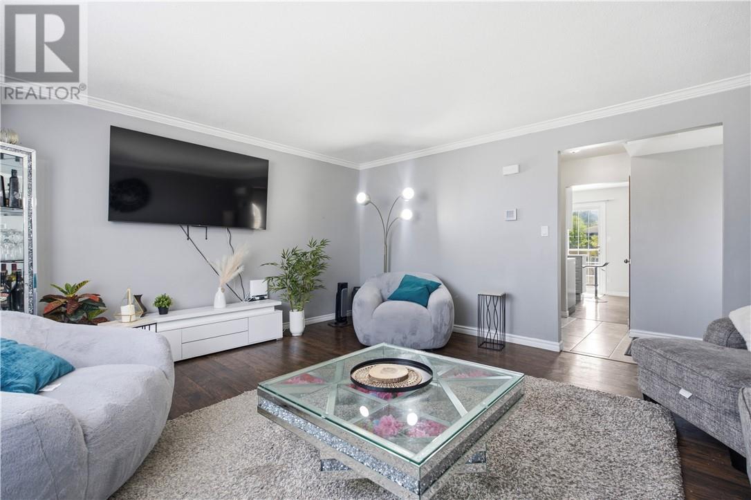 11 Goldie Street, Chelmsford, Ontario  P0M 1L0 - Photo 4 - 2129116