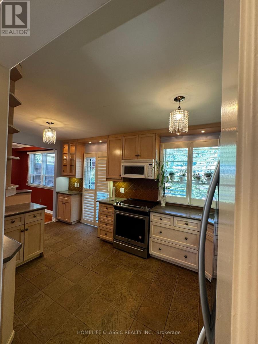 267 Iredale Road, Richmond Hill, Ontario  L4C 4R5 - Photo 13 - N13522714
