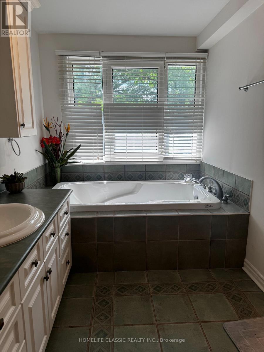 267 Iredale Road, Richmond Hill, Ontario  L4C 4R5 - Photo 17 - N13522714