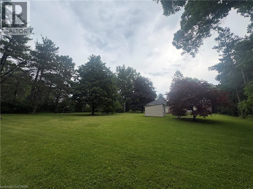 1629 Gregory Road, St. Catharines, Ontario  L2R 6P9 - Photo 9 - 40844732