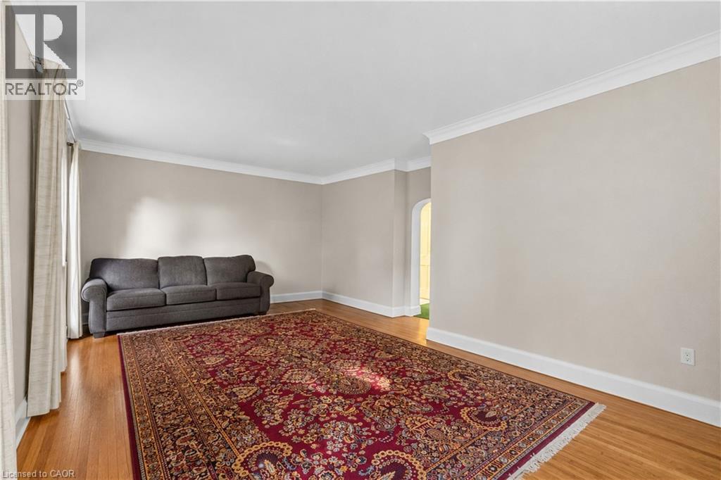 1629 Gregory Road, St. Catharines, Ontario  L2R 6P9 - Photo 17 - 40844732