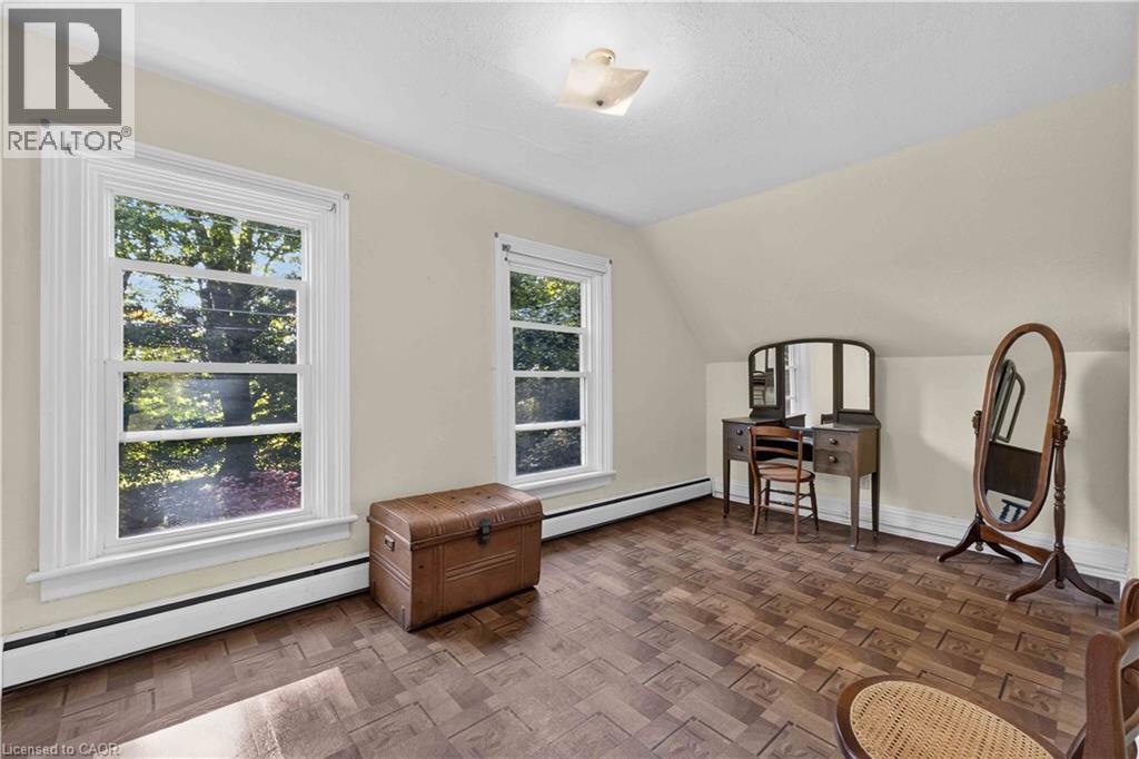 1629 Gregory Road, St. Catharines, Ontario  L2R 6P9 - Photo 29 - 40844732