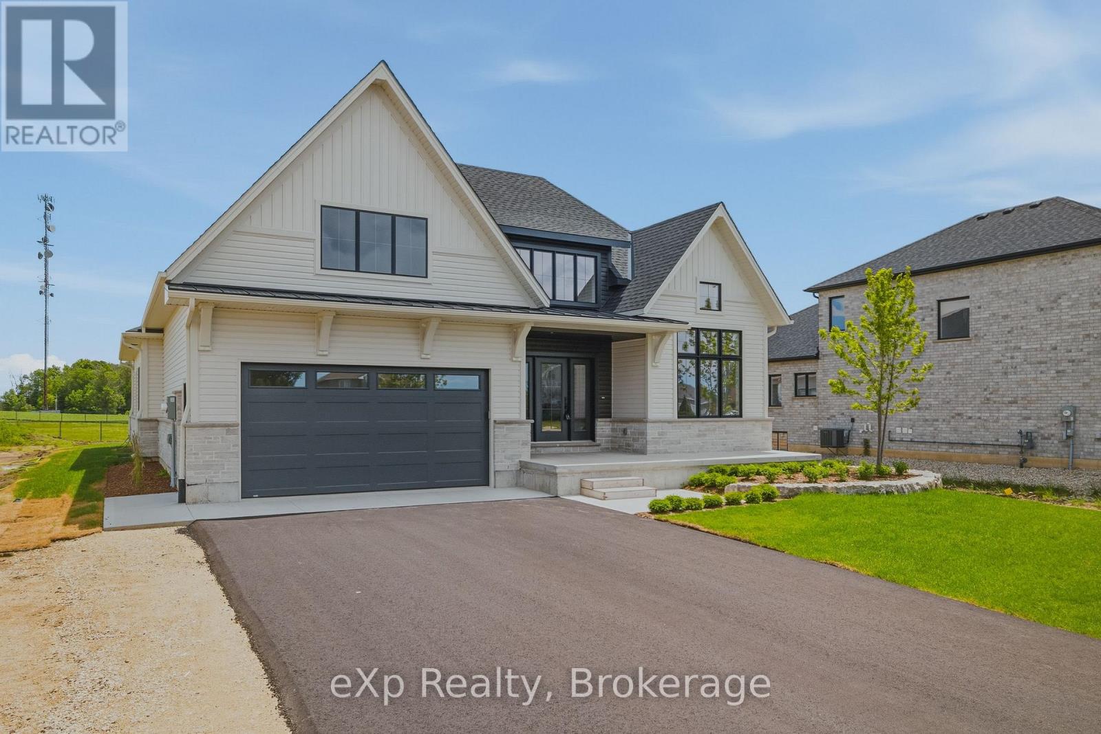 1036 WALTON AVENUE N, North Perth, Ontario