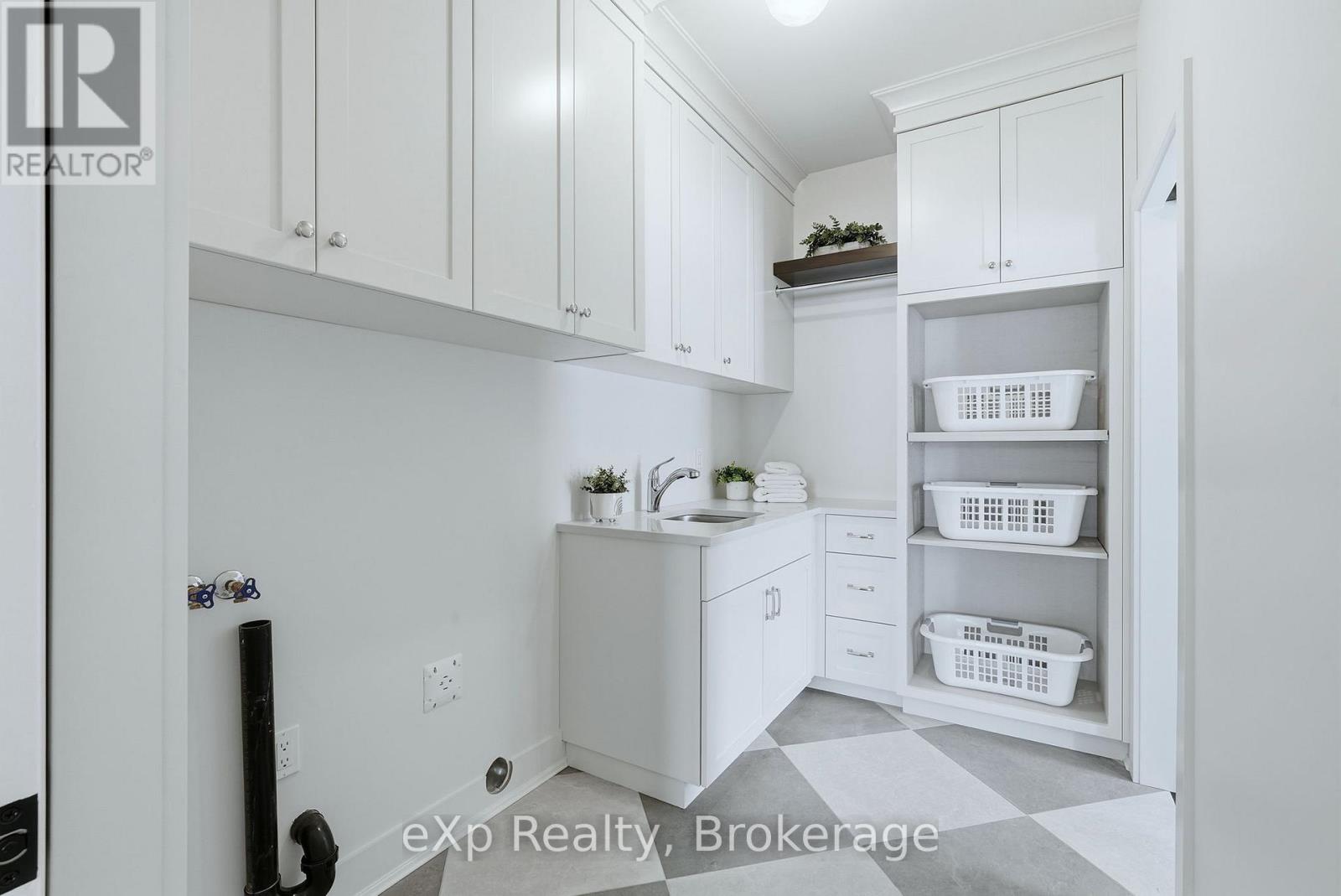 1036 Walton Avenue N, North Perth, Ontario  N4W 3S2 - Photo 27 - X13536250