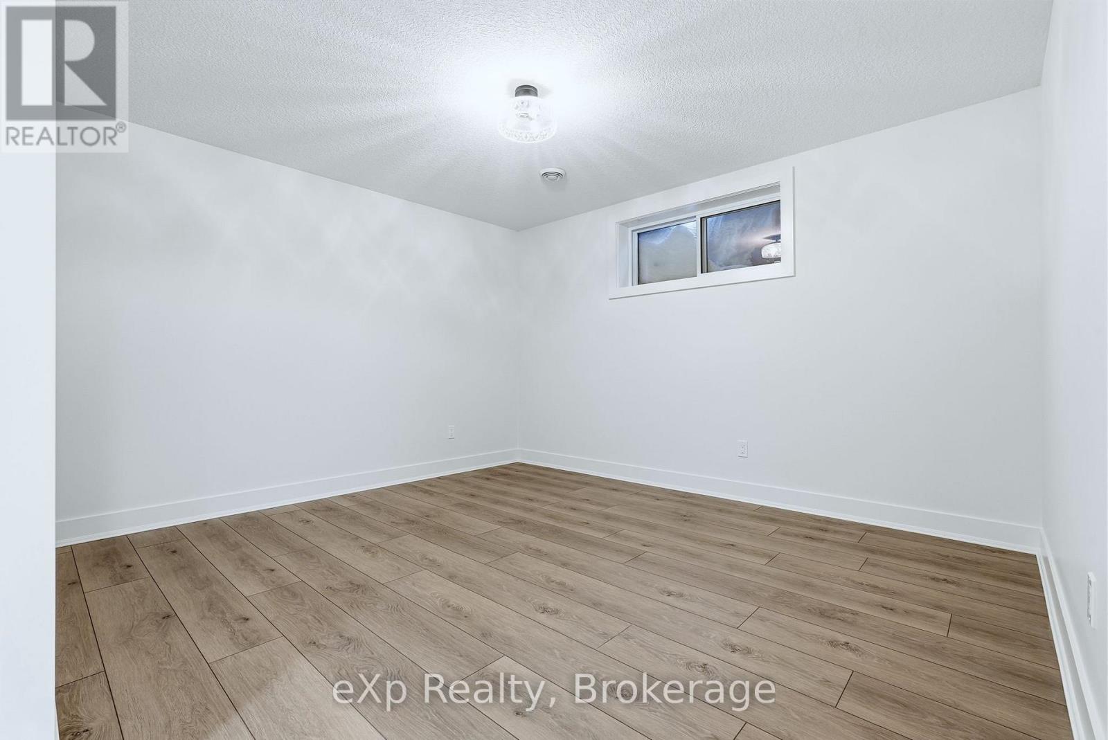 1036 Walton Avenue N, North Perth, Ontario  N4W 3S2 - Photo 34 - X13536250