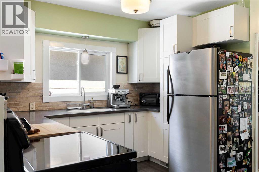 2605 29 Street SW, Calgary, Alberta  T3E 2K6 - Photo 4 - A2327733