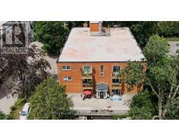 98 WILLIAM STREET E, Stratford, Ontario